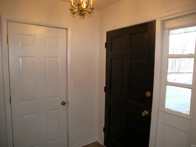 $208,000 | 217 East Ramar Drive, Warsaw, IN 46580