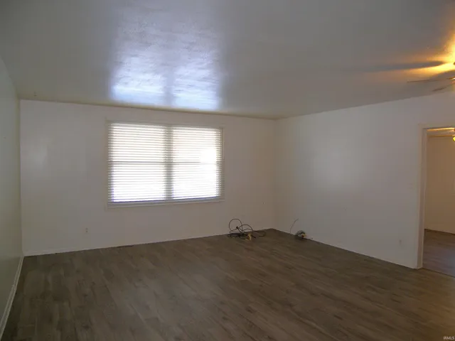 $208,000 | 217 East Ramar Drive, Warsaw, IN 46580