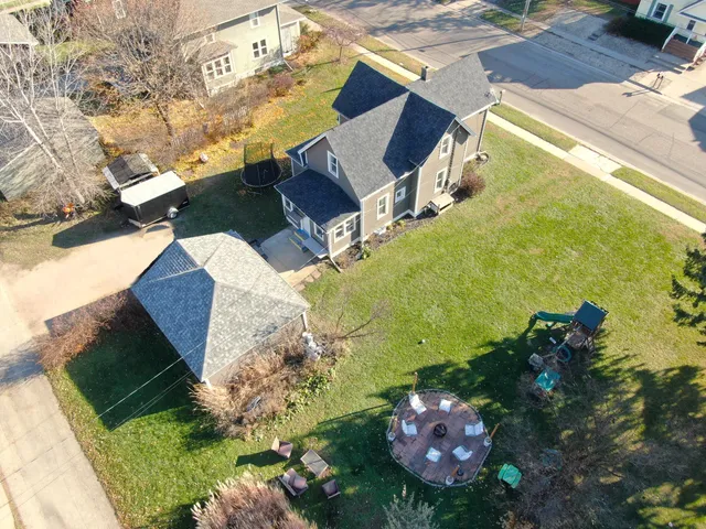 $315,000 | 524 Hamilton Street West, West Salem, WI 54669