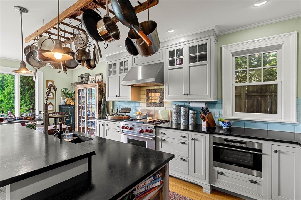 29 Galloupes Point Road Swampscott, MA 01907 - Photo 13 of 40