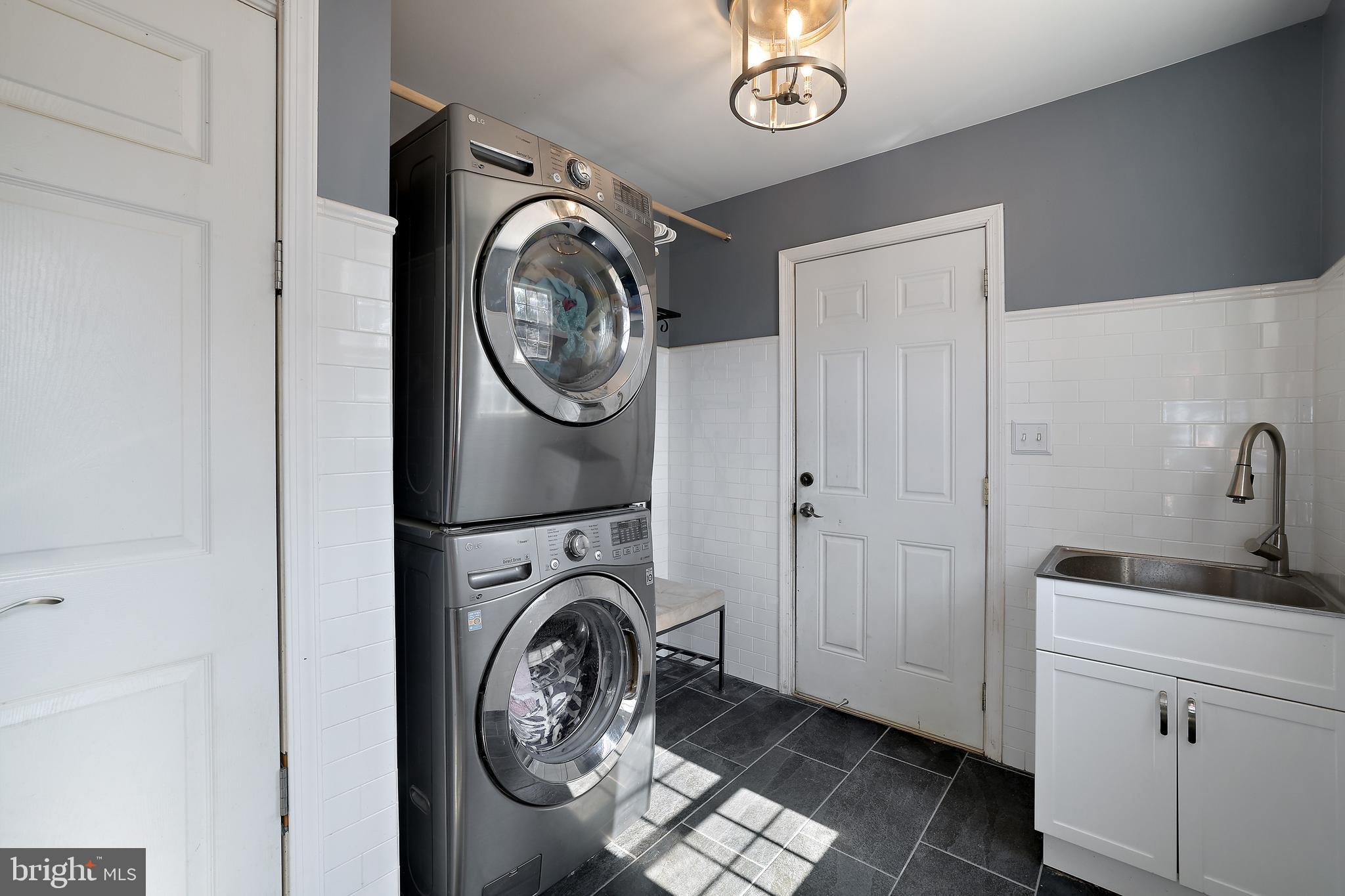 5966 Ketch Road Prince Frederick, MD 20678 - Photo 16 of 47 Main Level Laundry/Mud Room