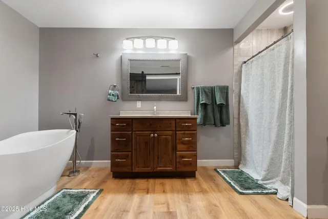 $2,200 | 212 Deer Haven Drive, Richlands, NC 28574