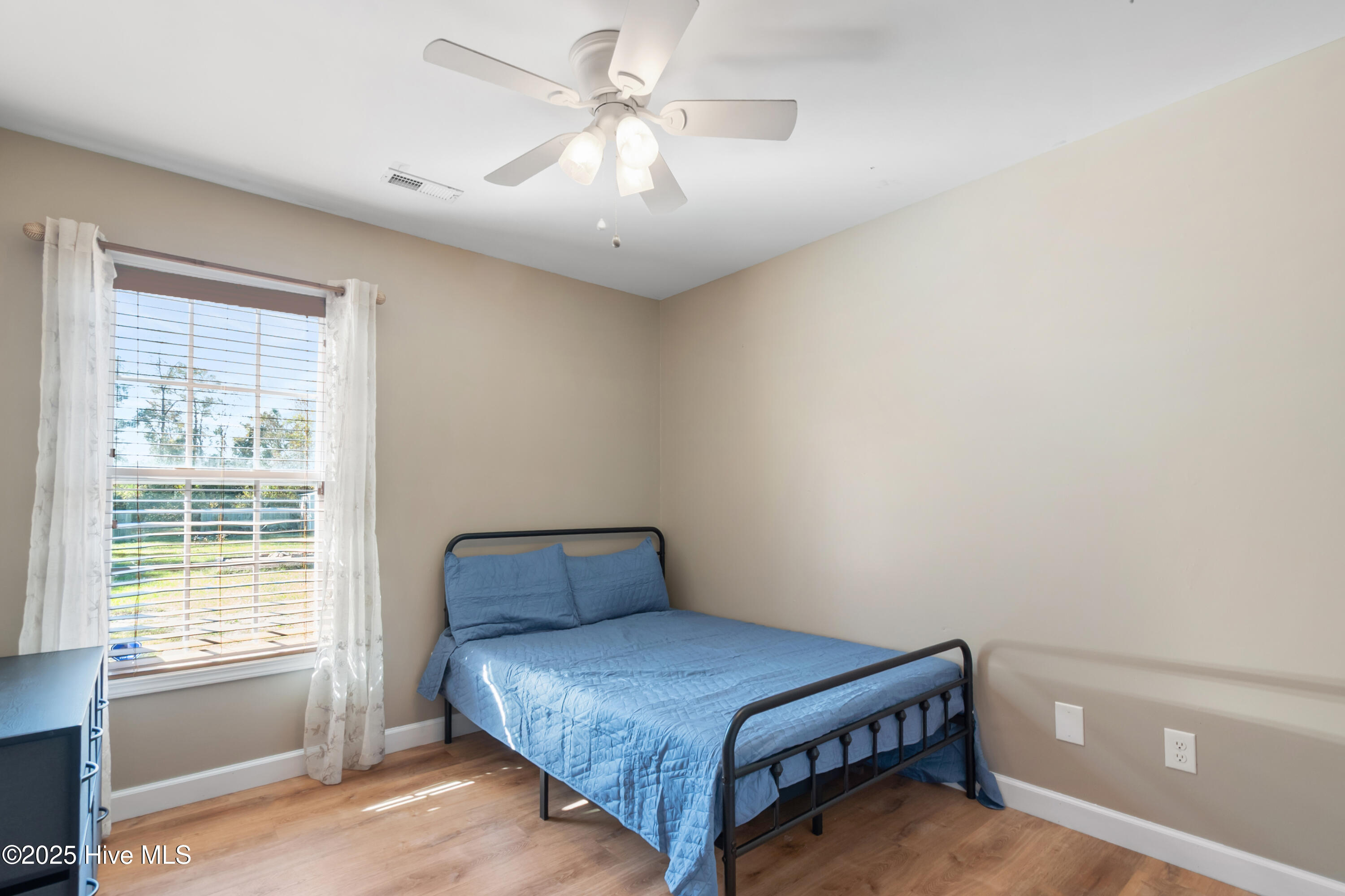 212 Deer Haven Drive Richlands, NC 28574 - Photo 22 of 22 guest bedroom