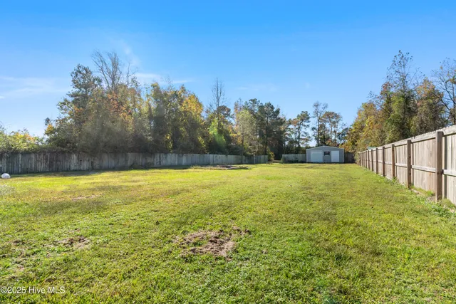 $2,200 | 212 Deer Haven Drive, Richlands, NC 28574