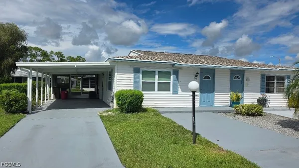 $1,300 | 36 Pinewood Boulevard, Lehigh Acres, FL 33936