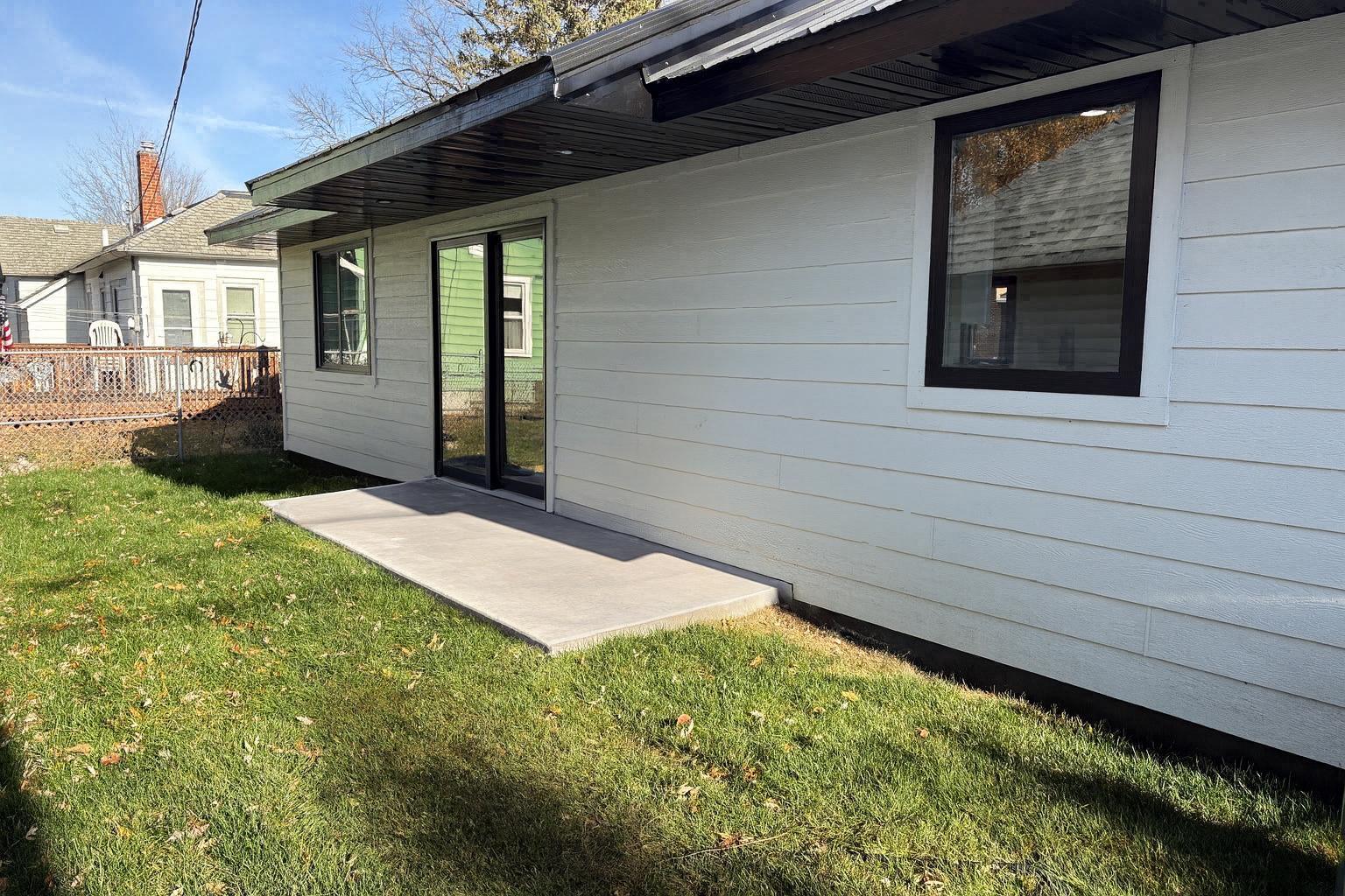 355 Laird Street Winona, MN 55987 - Photo 2 of 26