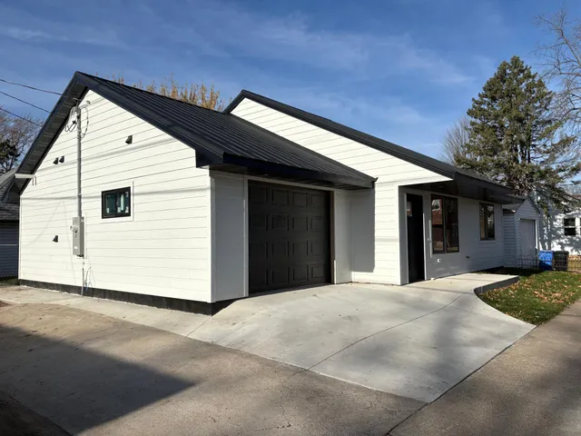 $299,900 | 355 Laird Street, Winona, MN 55987