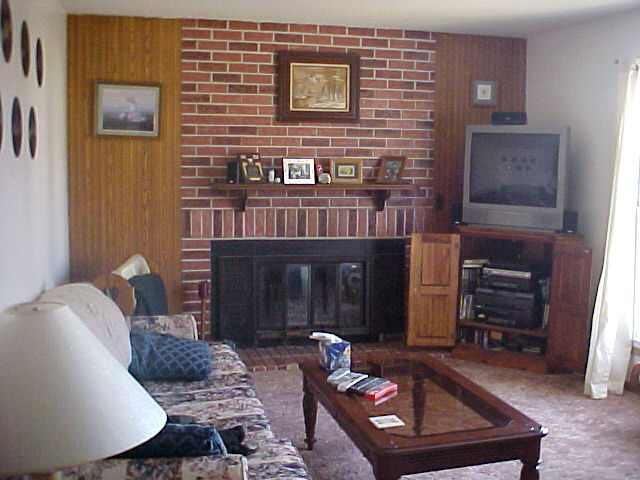 121 Douglas Road Marquette Heights, IL 61554 - Photo 3 of 6 Gallery Image 3