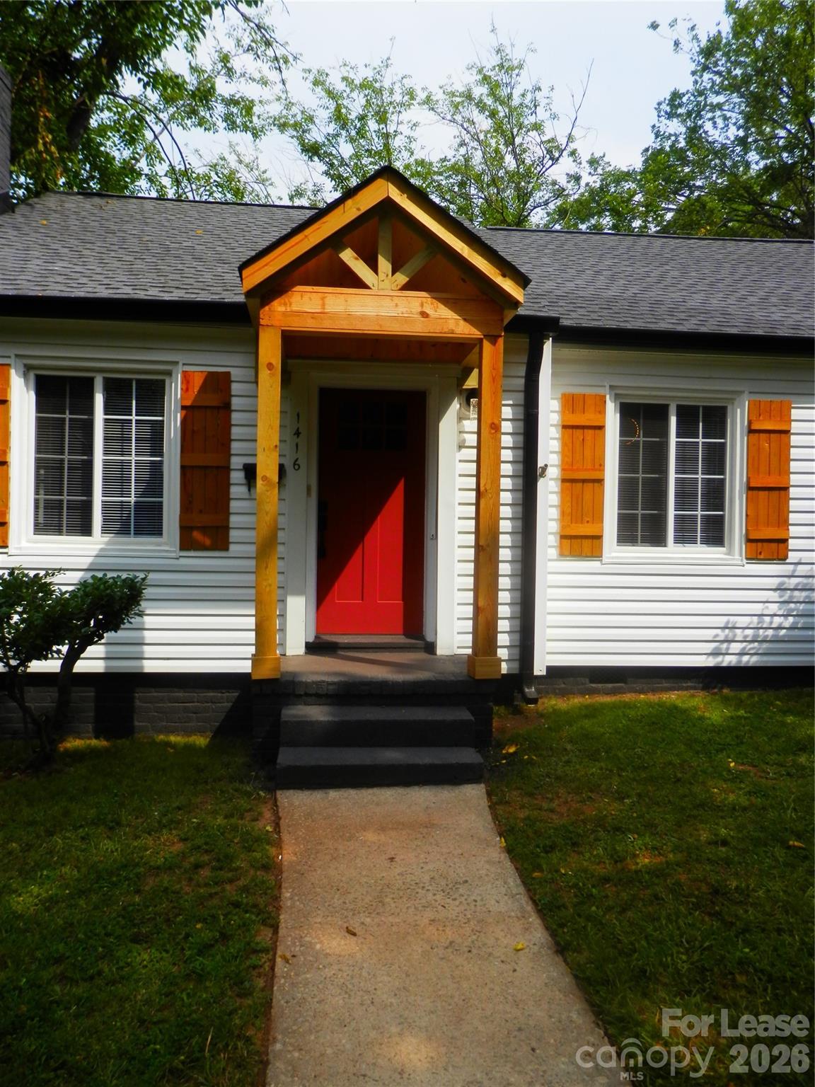 1416 Effingham Road Charlotte, NC 28208 - Photo 5 of 27