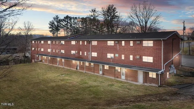 $2,400,000 | 1106 Fremont Drive, Johnson City, TN 37601