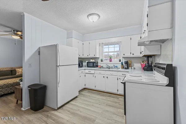 $2,400,000 | 1106 Fremont Drive, Johnson City, TN 37601