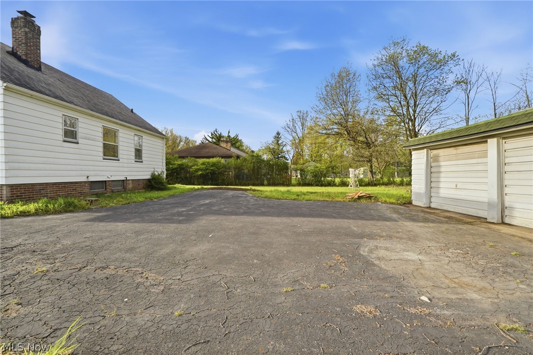 6210 Crossview Road Seven Hills, OH 44131 - Photo 10 of 45