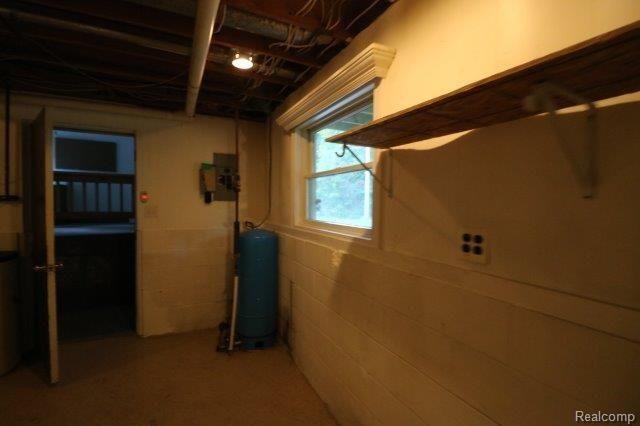 1545 East Burnside Road North Branch, MI 48461 - Photo 15 of 20 IMG_6063.jpg