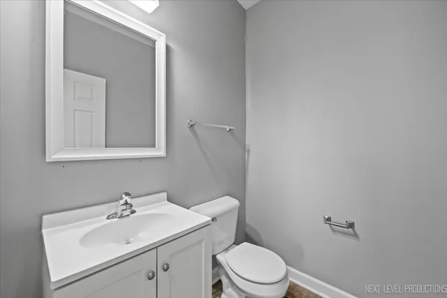 $2,400 | 450 Majestic Lane, Unit 450, Oswego, IL 60543