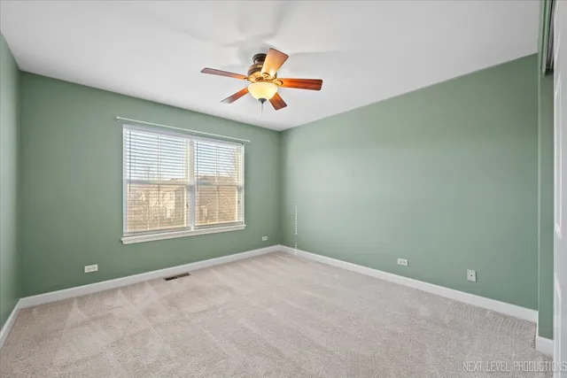 $2,400 | 450 Majestic Lane, Unit 450, Oswego, IL 60543