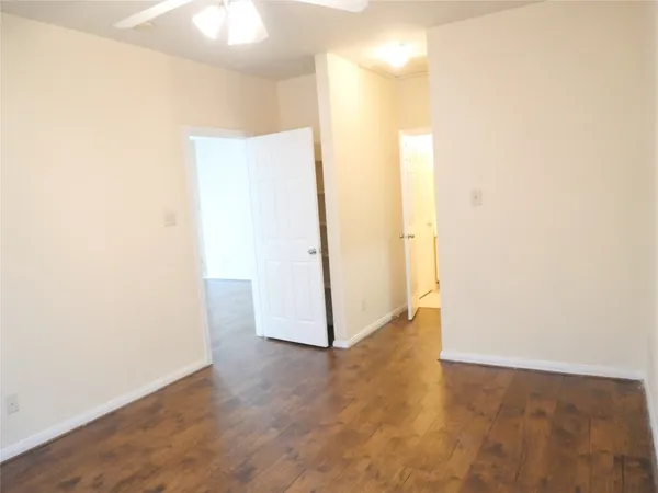 $1,250 | 6289 Wilcrest Drive, Unit 7302, Houston, TX 77072