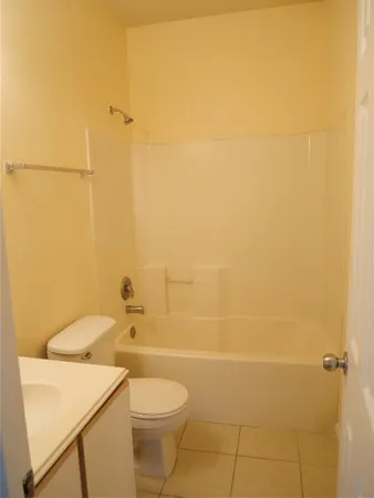 $1,250 | 6289 Wilcrest Drive, Unit 7302, Houston, TX 77072