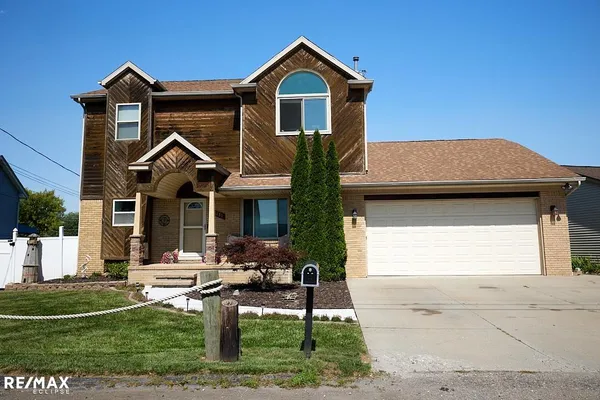 $499,900 | 46855 Roselane Drive, New Baltimore, MI 48047