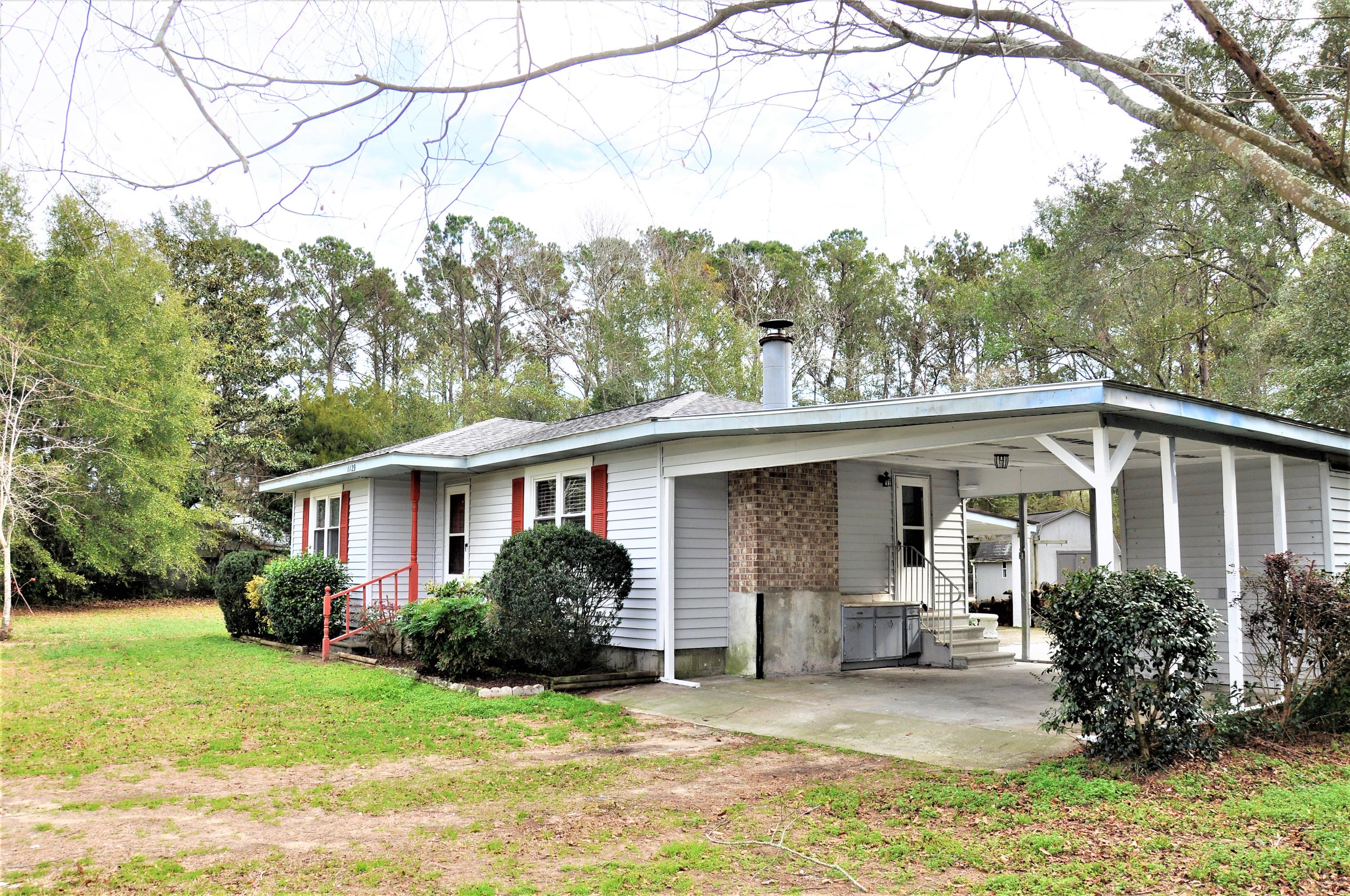 1129 Sigsbee Road Charleston, SC 29412 - Photo 7 of 34 DSC_1276 (2)