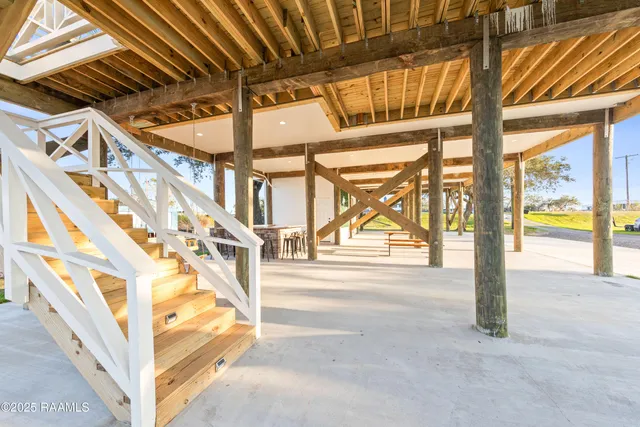 $1,100,000 | 3650 Highway 319, Franklin, LA 70538