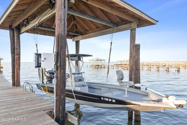 $1,100,000 | 3650 Highway 319, Franklin, LA 70538