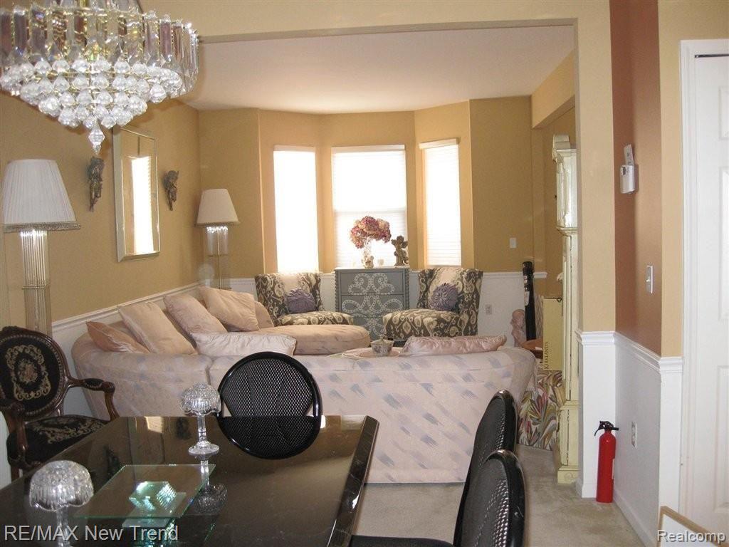 1561 Angela Road Walled Lake, MI 48390 - Photo 11 of 20 IMG_5287-1.JPG