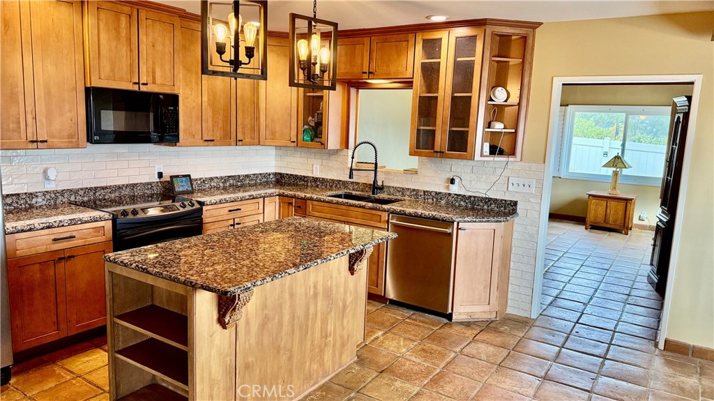 34680 Highway 79 Warner Springs, CA 92086 - Photo 41 of 64 Kitchen
