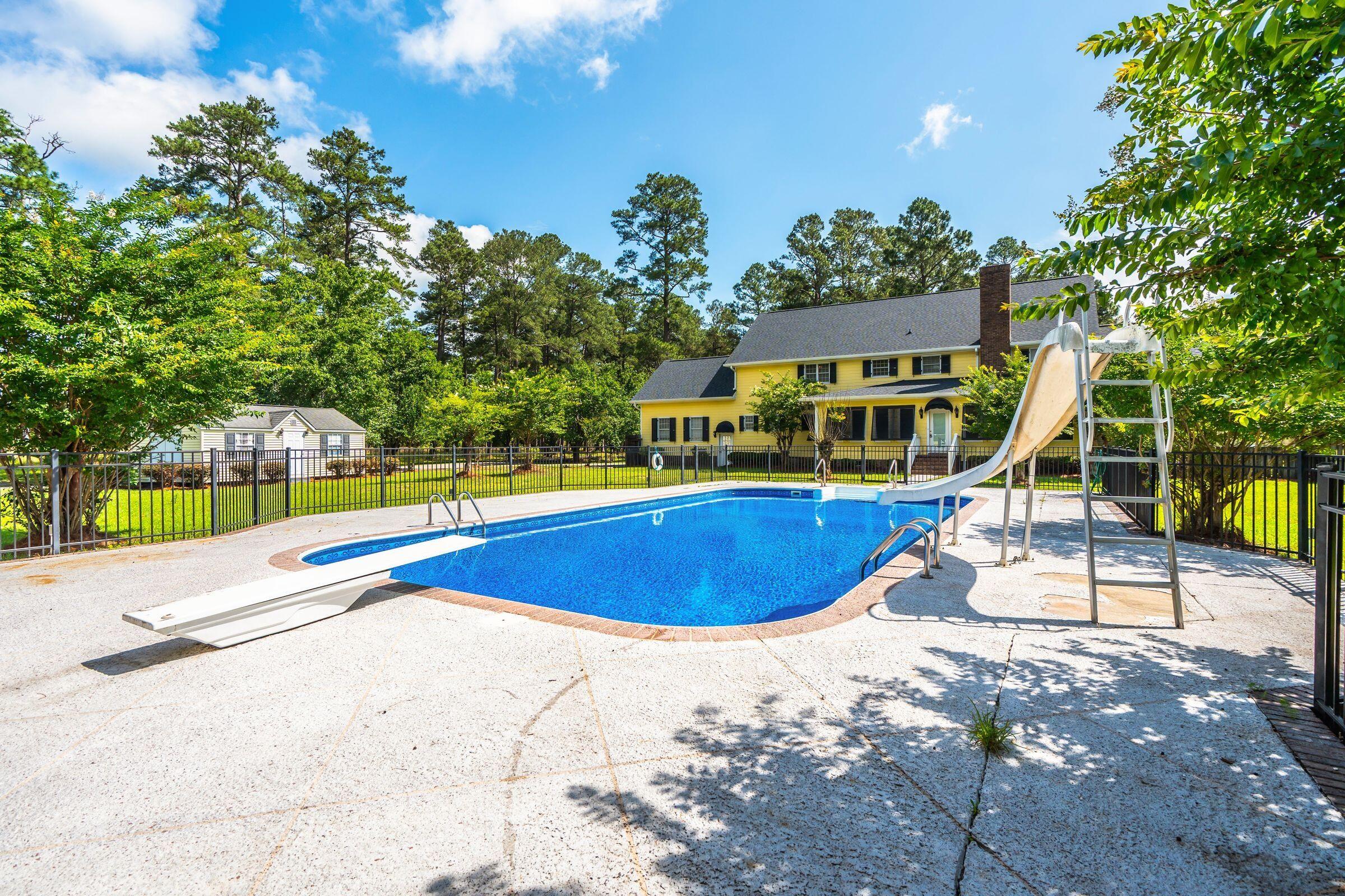 905 Raysor Street St. George, SC 29477 - Photo 68 of 85 068_905wraysorst-keeneyemarketing-098_10
