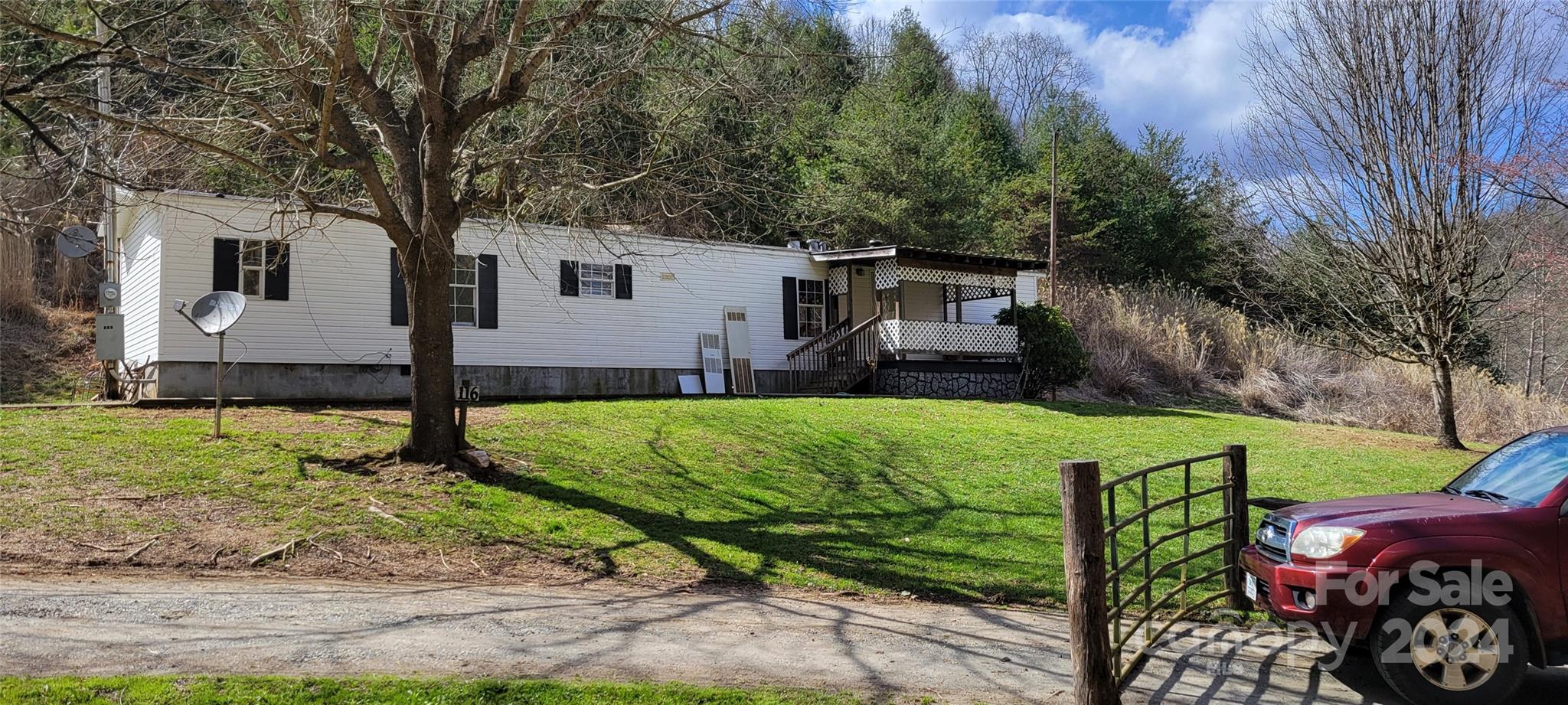 116 Angel Road Mars Hill, NC 28754 - Photo 1 of 13 Gallery Image 1