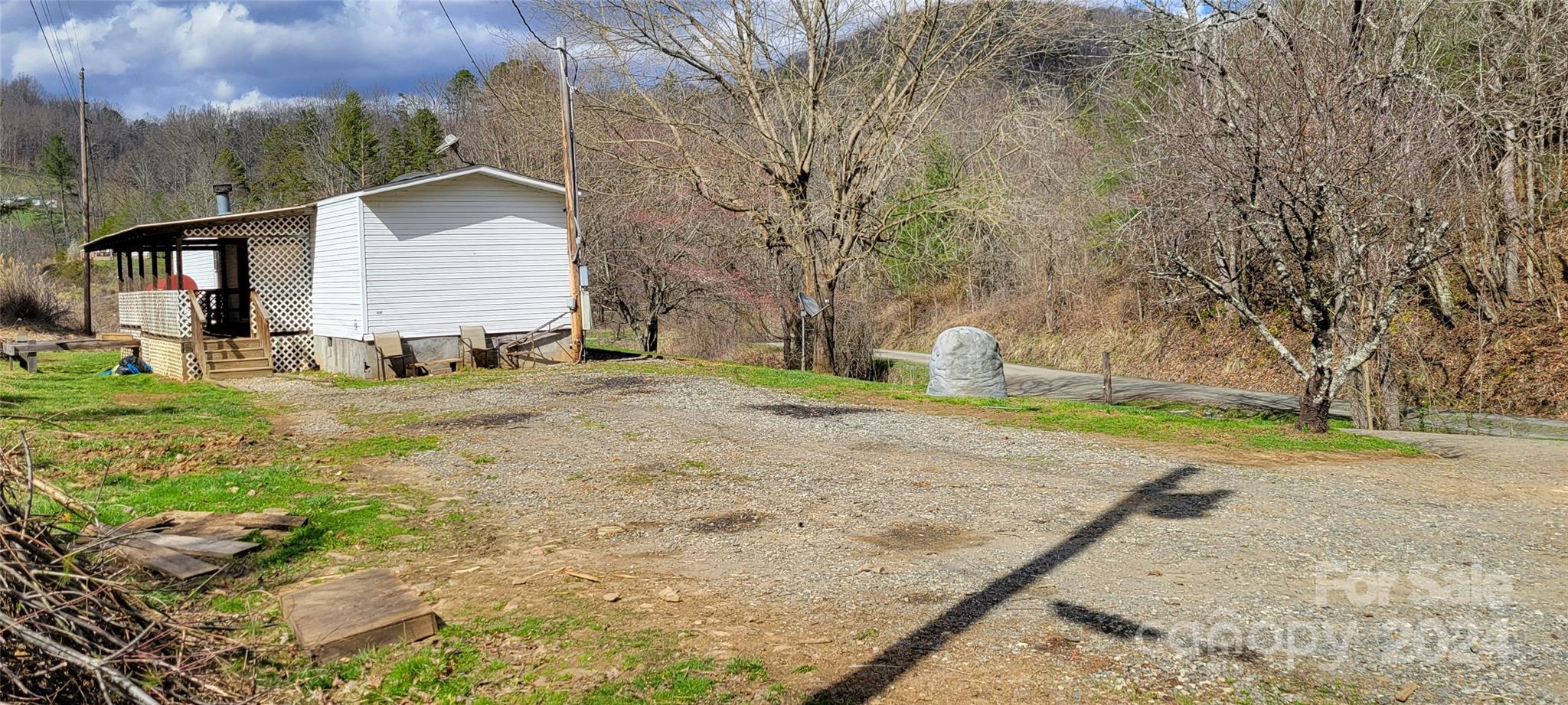 116 Angel Road Mars Hill, NC 28754 - Photo 2 of 13 Gallery Image 2