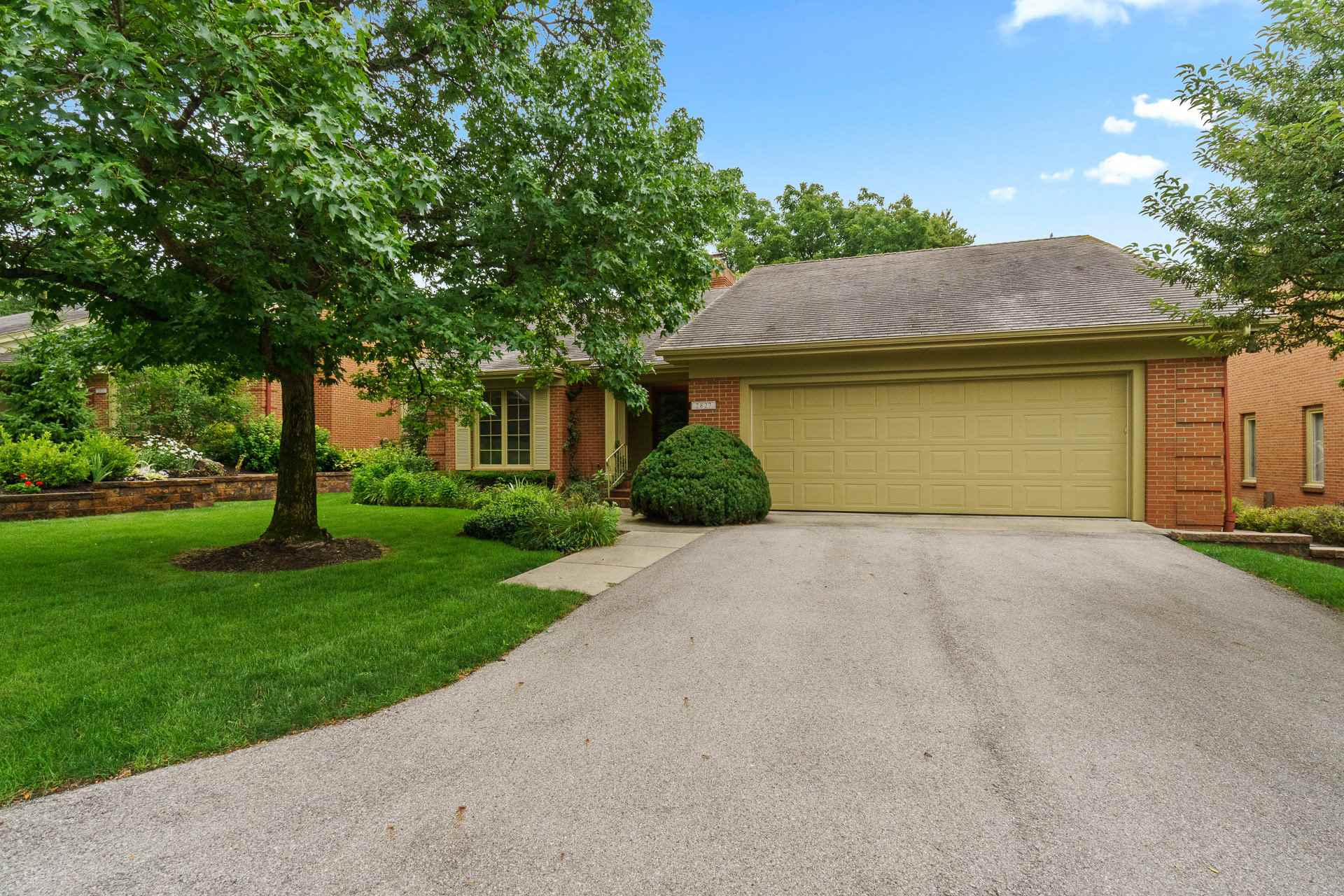 2827 Wind Pump Road Fort Wayne, IN 46804 - Photo 1 of 36