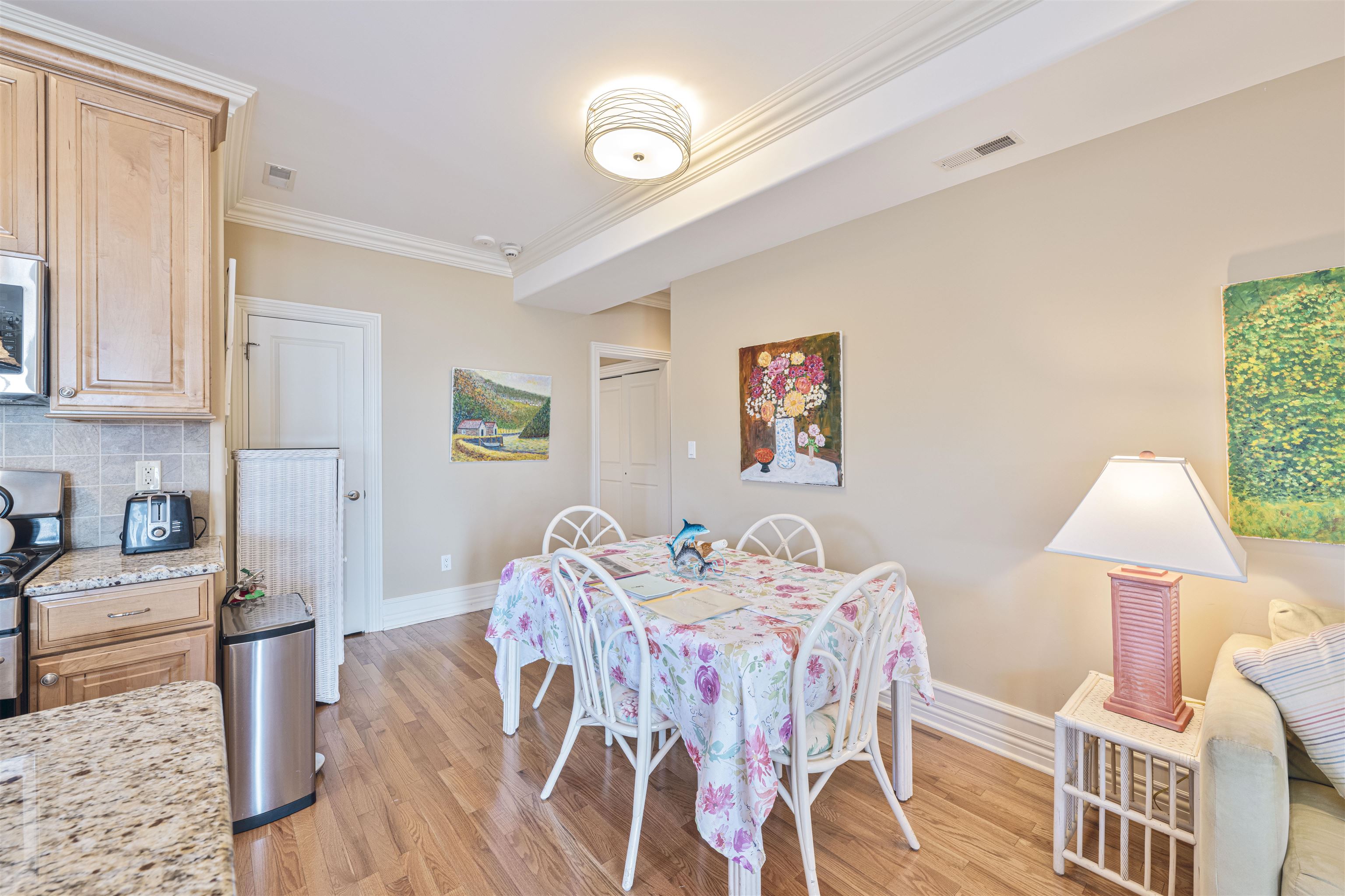 927 Beach, Unit 6 Cape May, NJ 08204 - Photo 9 of 34 a view of a dining room with furniture