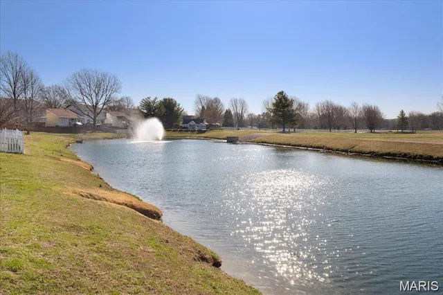 $369,999 | 2749 Brookmeadow Drive, Belleville, IL 62221