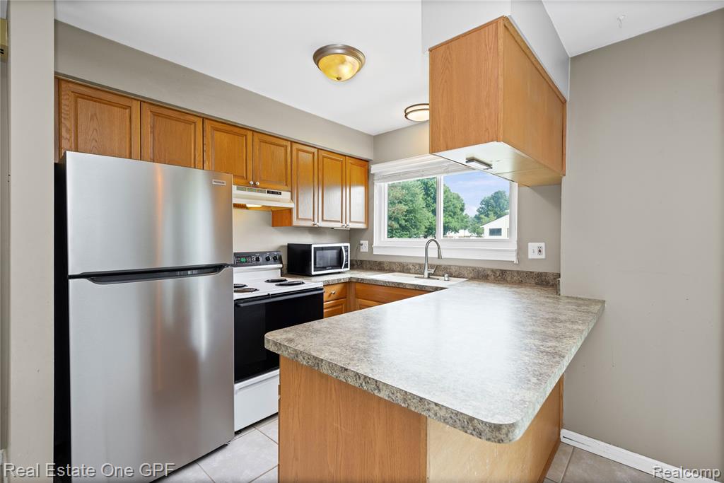 48558 Sugarbush Road Chesterfield, MI 48047 - Photo 10 of 26
