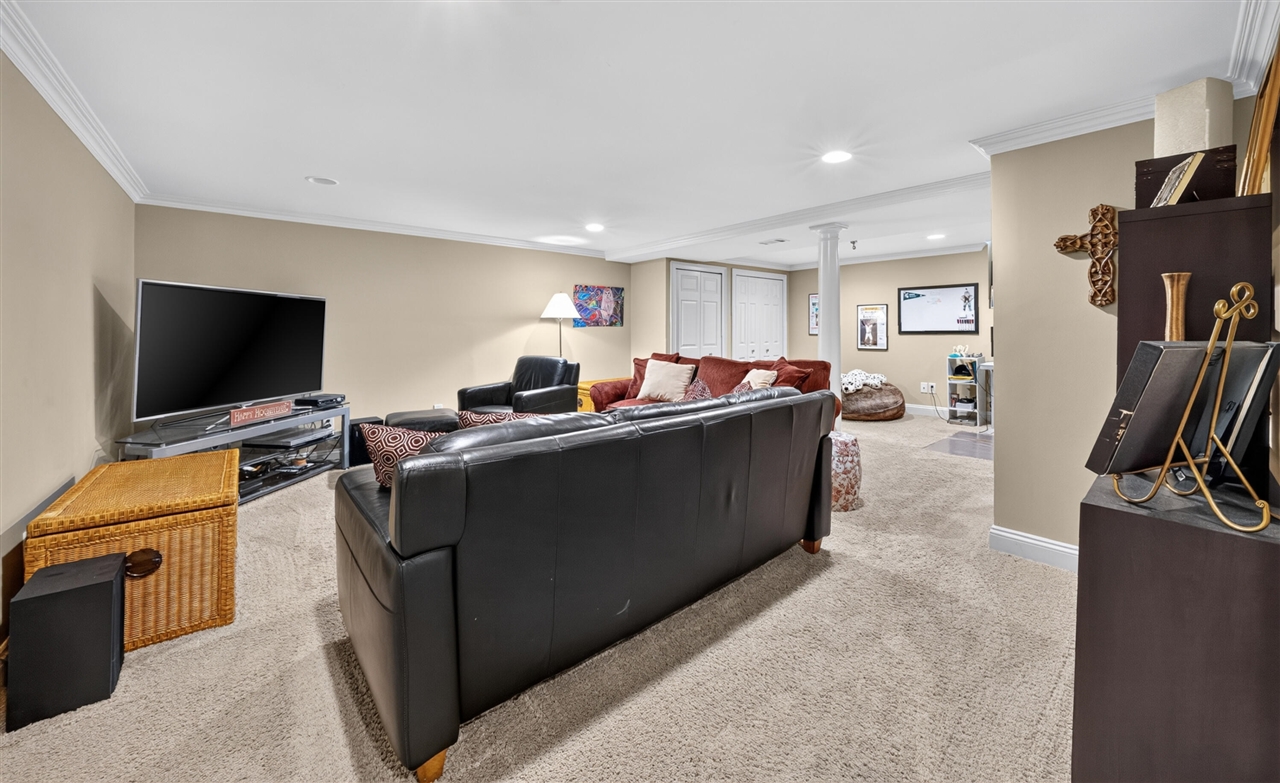 864 Great Oaks Boulevard Rochester, MI 48307 - Photo 19 of 23