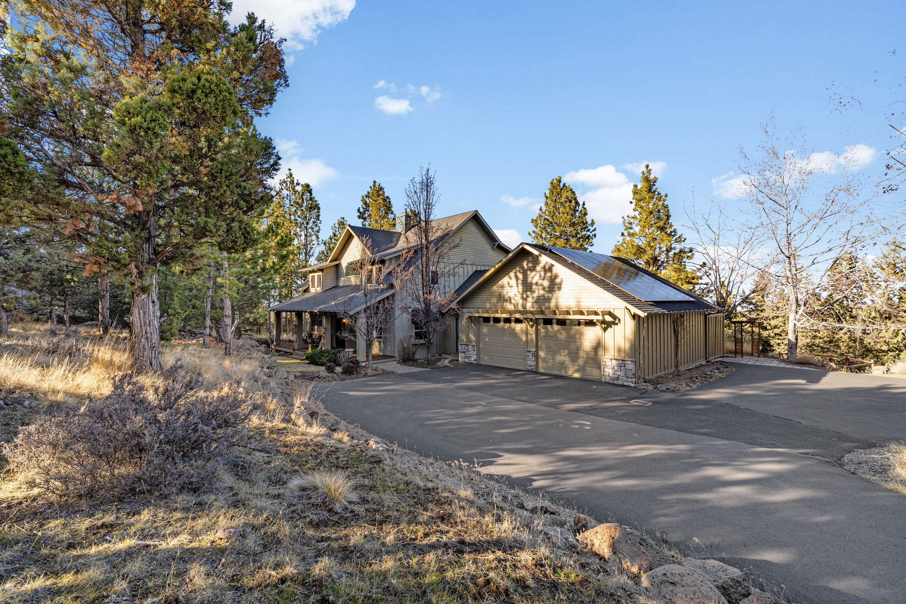3645 Northwest Falcon Ridge Bend, OR 97703 - Photo 1 of 49 1