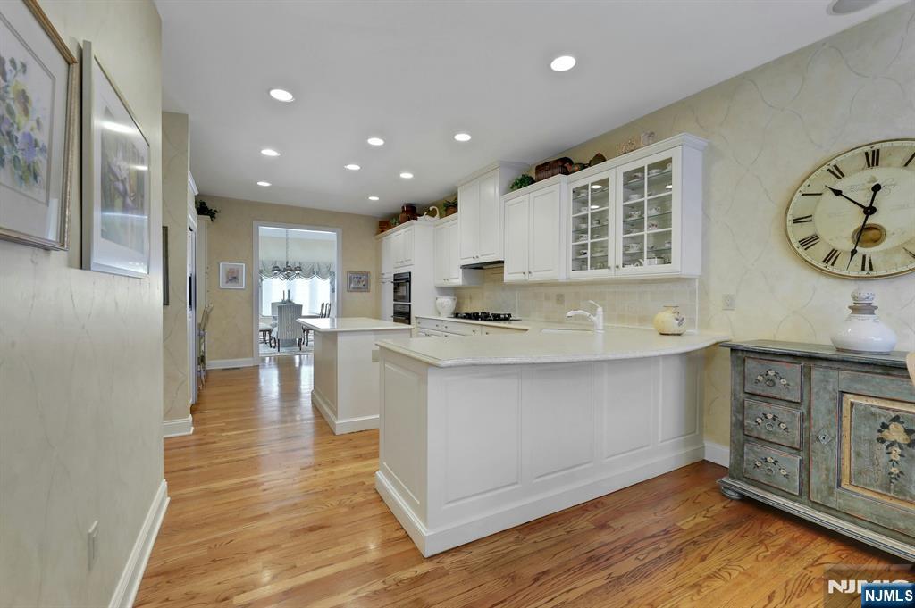 278 Hampshire Ridge, Unit 278 Park Ridge, NJ 07656 - Photo 18 of 45