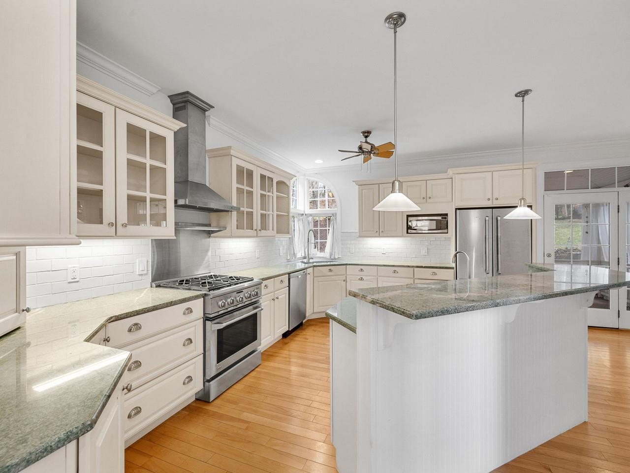 206 Hawley Road Shelburne, VT 05482 - Photo 15 of 52