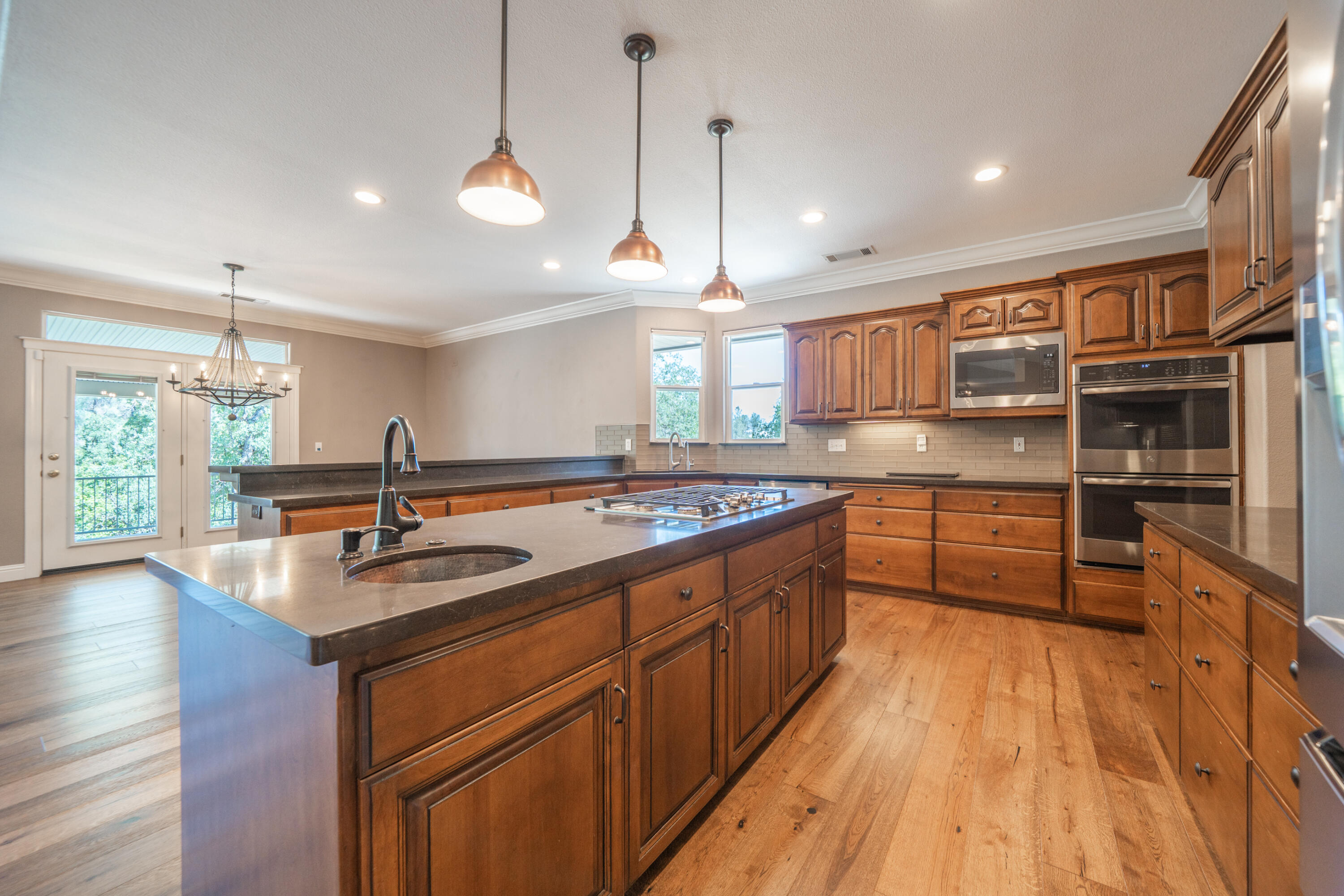 13477 Tierra Heights Road Redding, CA 96003 - Photo 17 of 92 Prep Island