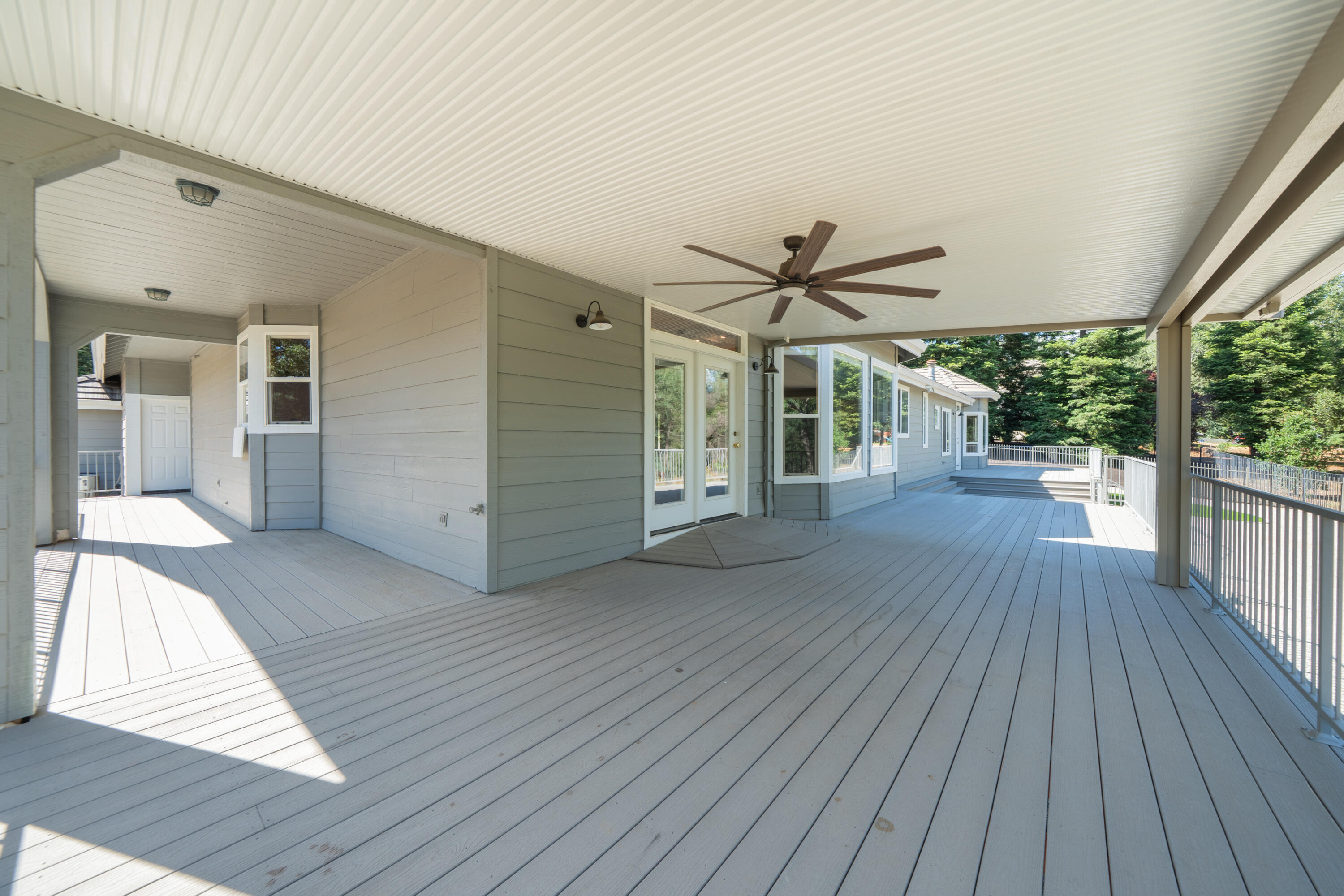 13477 Tierra Heights Road Redding, CA 96003 - Photo 50 of 92 Covered Deck
