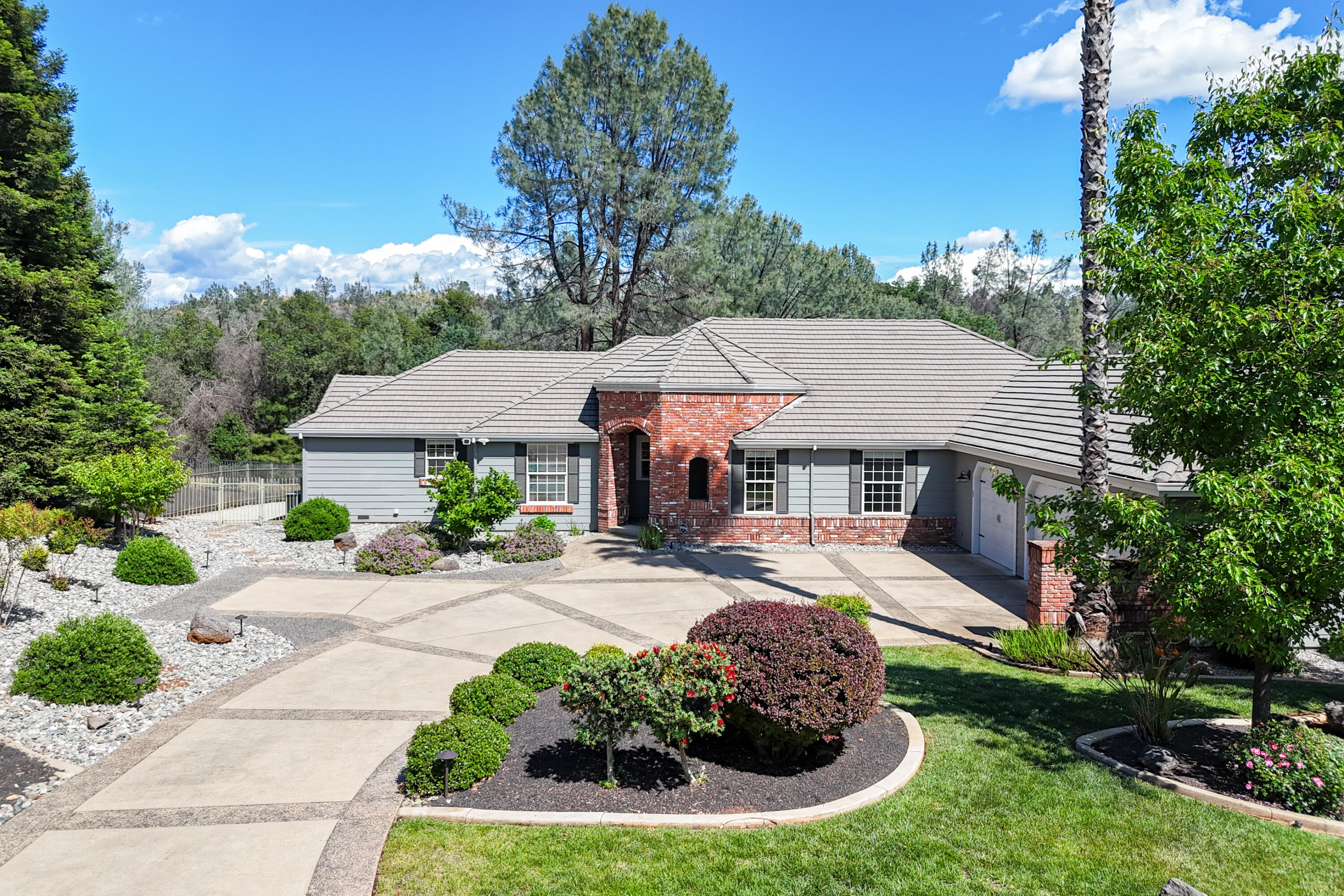 13477 Tierra Heights Road Redding, CA 96003 - Photo 65 of 92 Drone-2