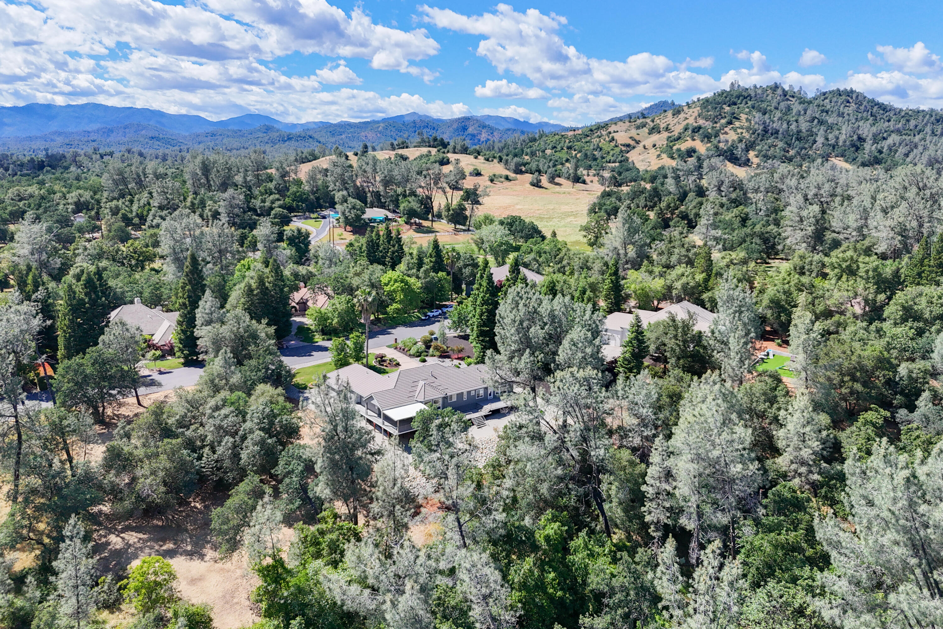 13477 Tierra Heights Road Redding, CA 96003 - Photo 66 of 92 Drone-10