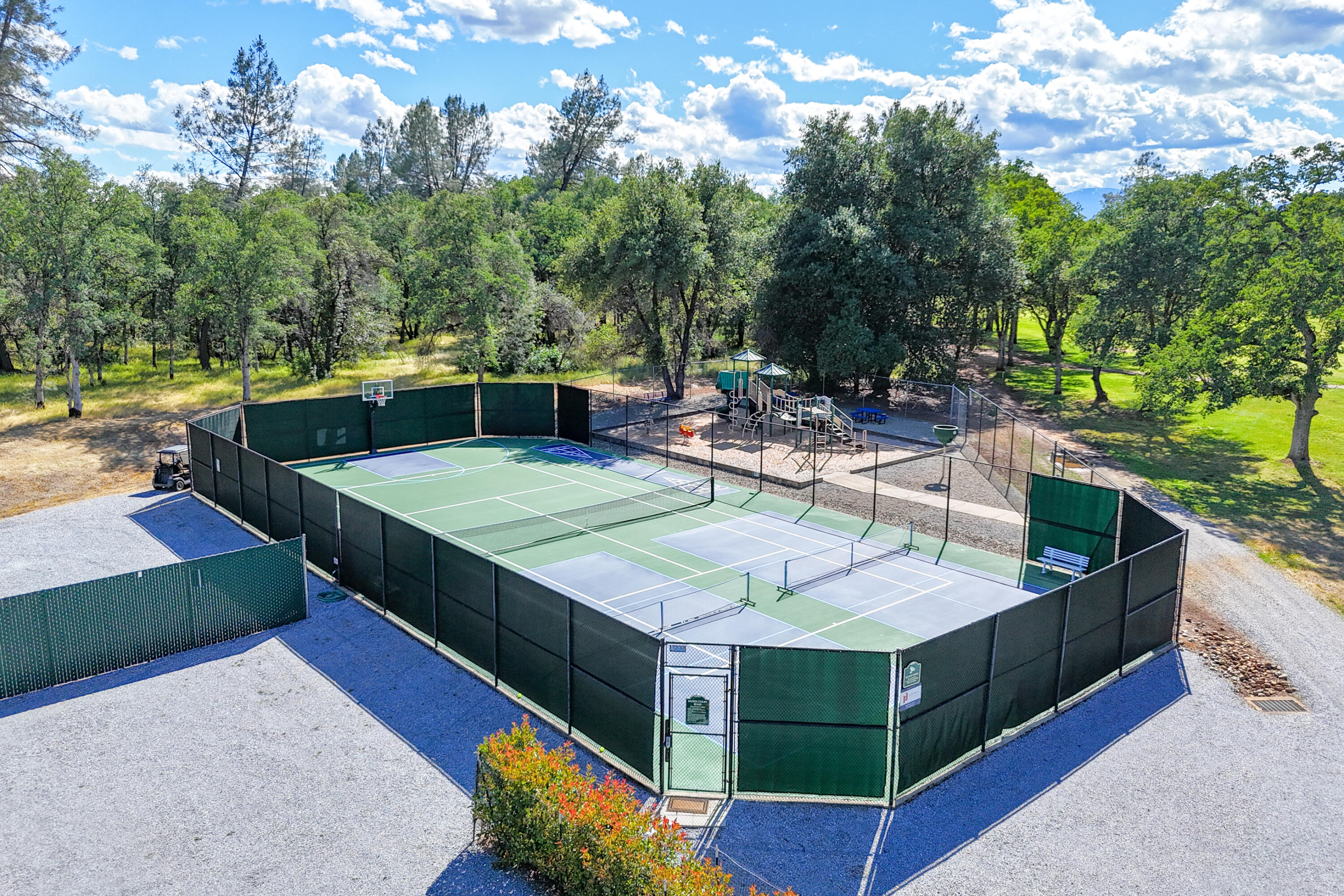 13477 Tierra Heights Road Redding, CA 96003 - Photo 82 of 92 Sports-Playground