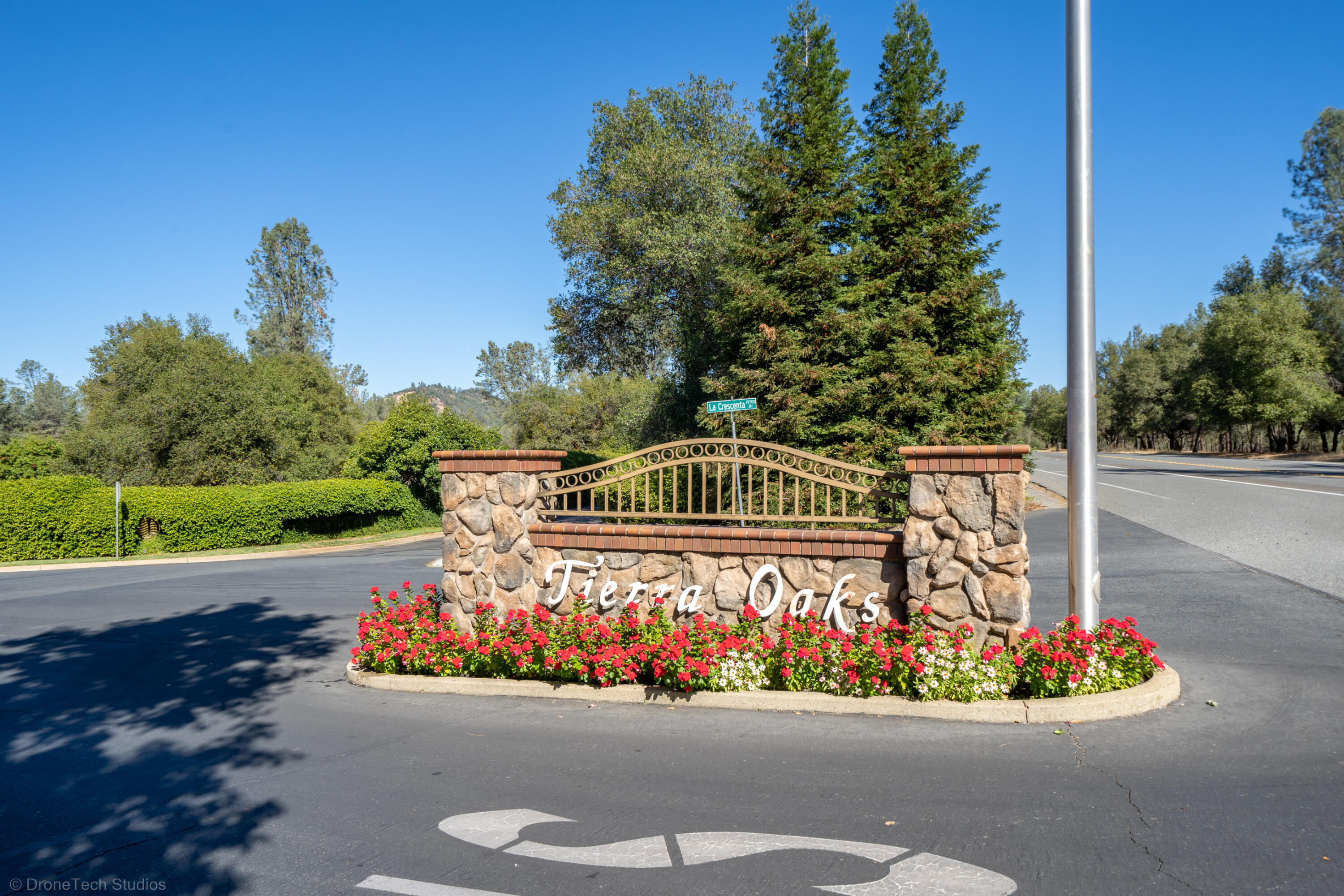 13477 Tierra Heights Road Redding, CA 96003 - Photo 90 of 92 Welcome to Tierra Oaks