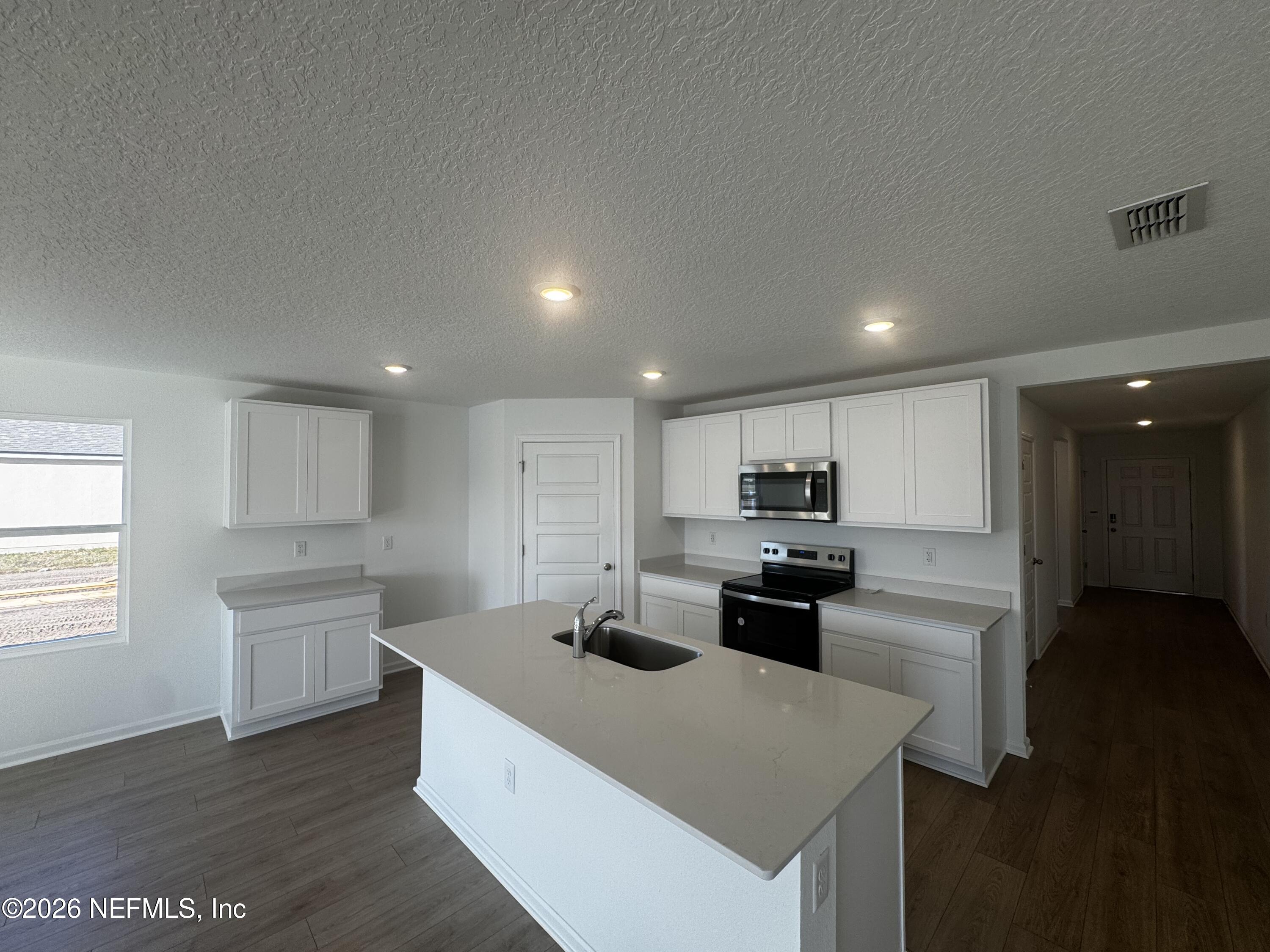 12390 Russian Olive Road Jacksonville, FL 32218 - Photo 9 of 67 image-20260109-200334-422bd118