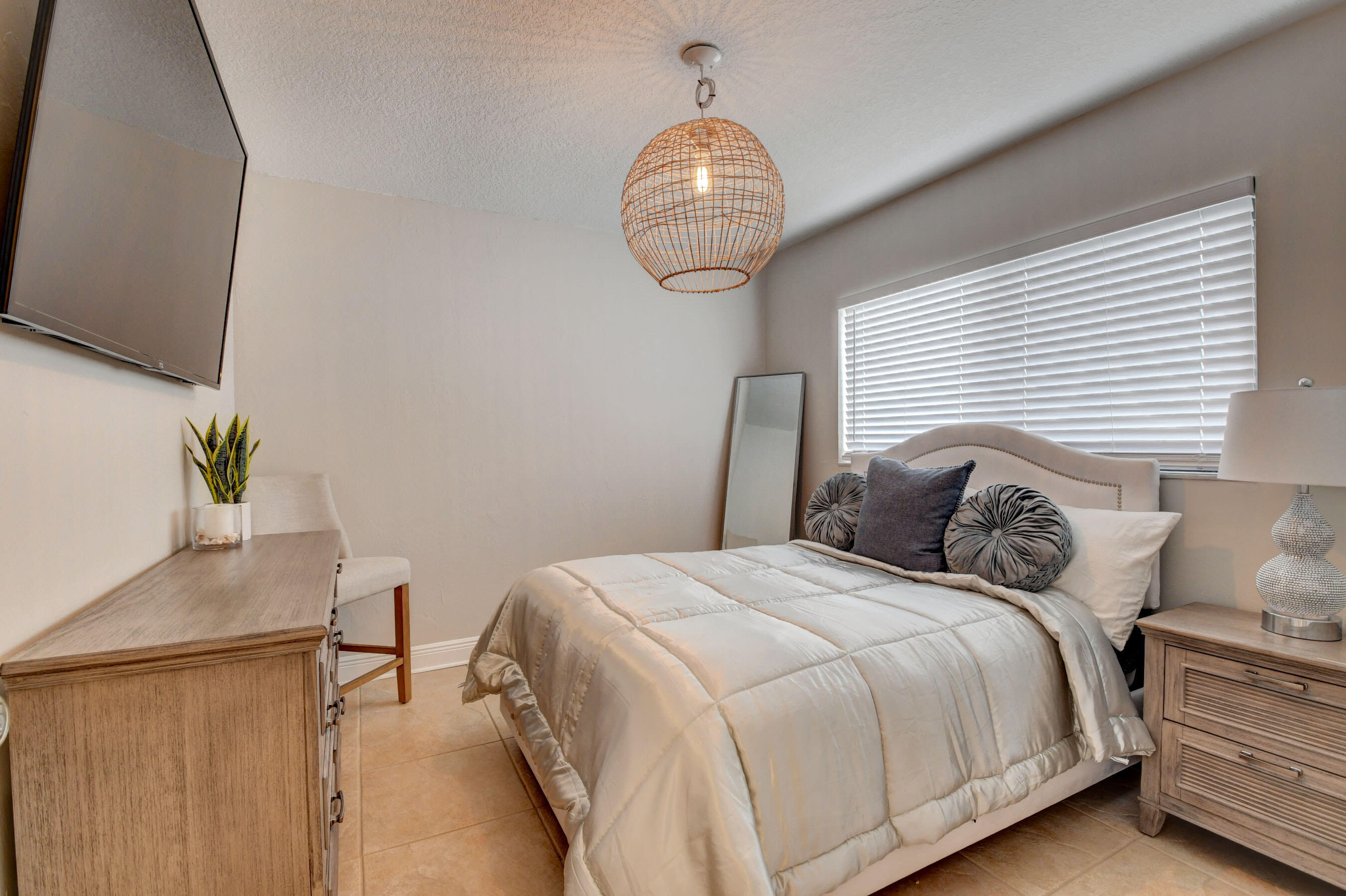 454 Sequoia Lane Boca Raton, FL 33487 - Photo 28 of 35 Bedroom #2