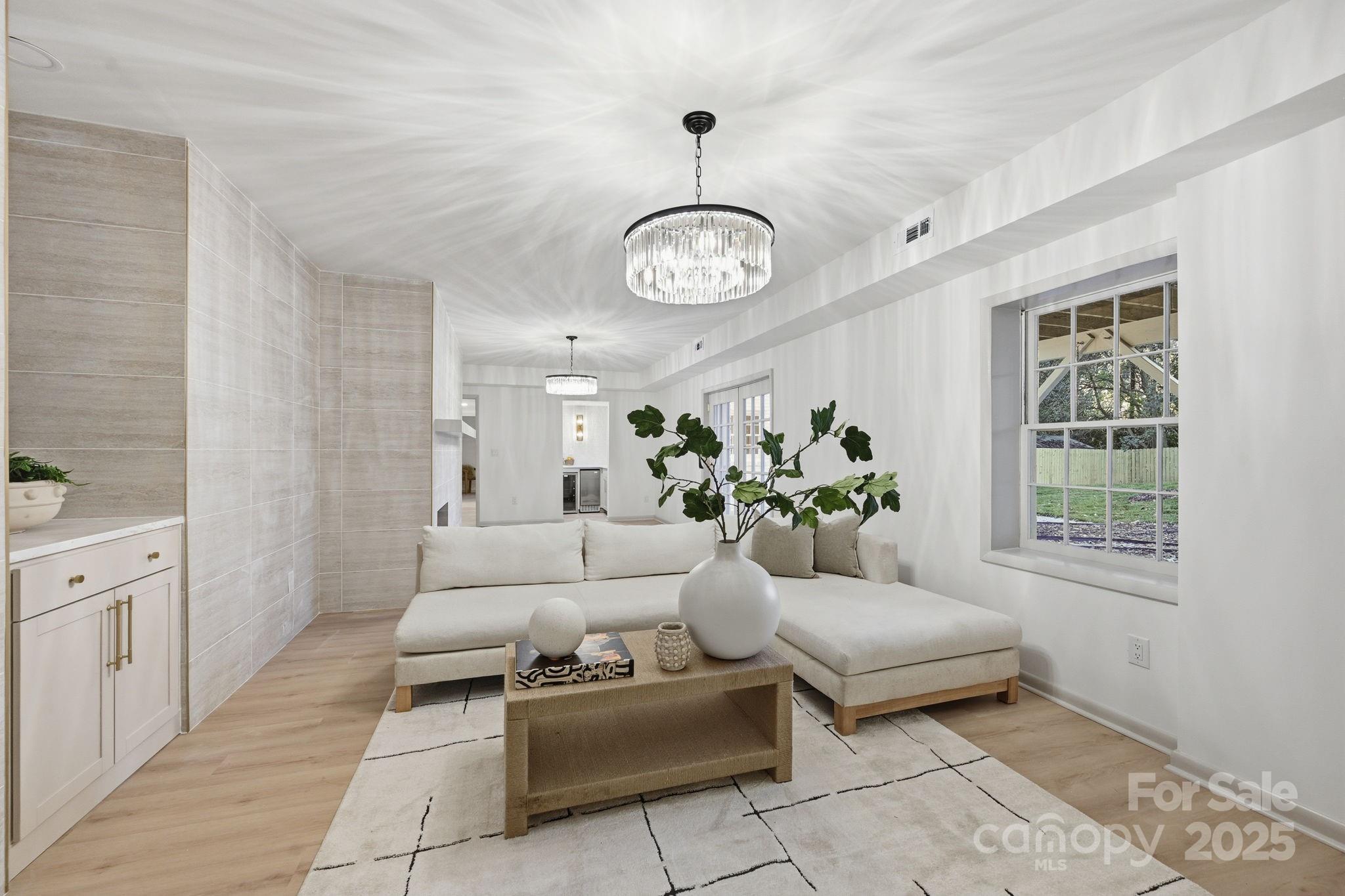 6300 Burlwood Road Charlotte, NC 28211 - Photo 24 of 37