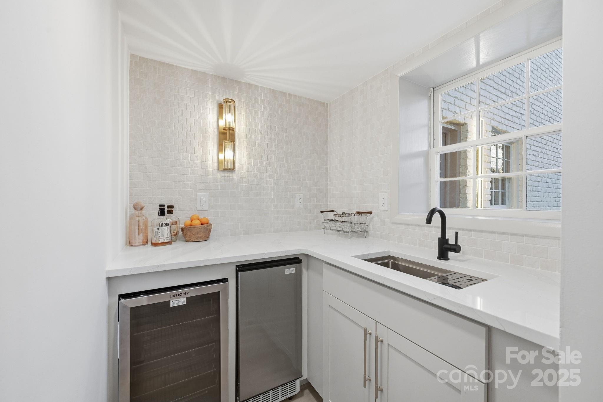 6300 Burlwood Road Charlotte, NC 28211 - Photo 27 of 37