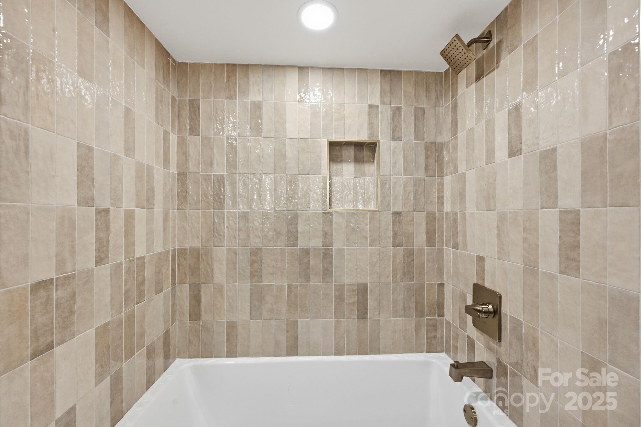 6300 Burlwood Road Charlotte, NC 28211 - Photo 31 of 37