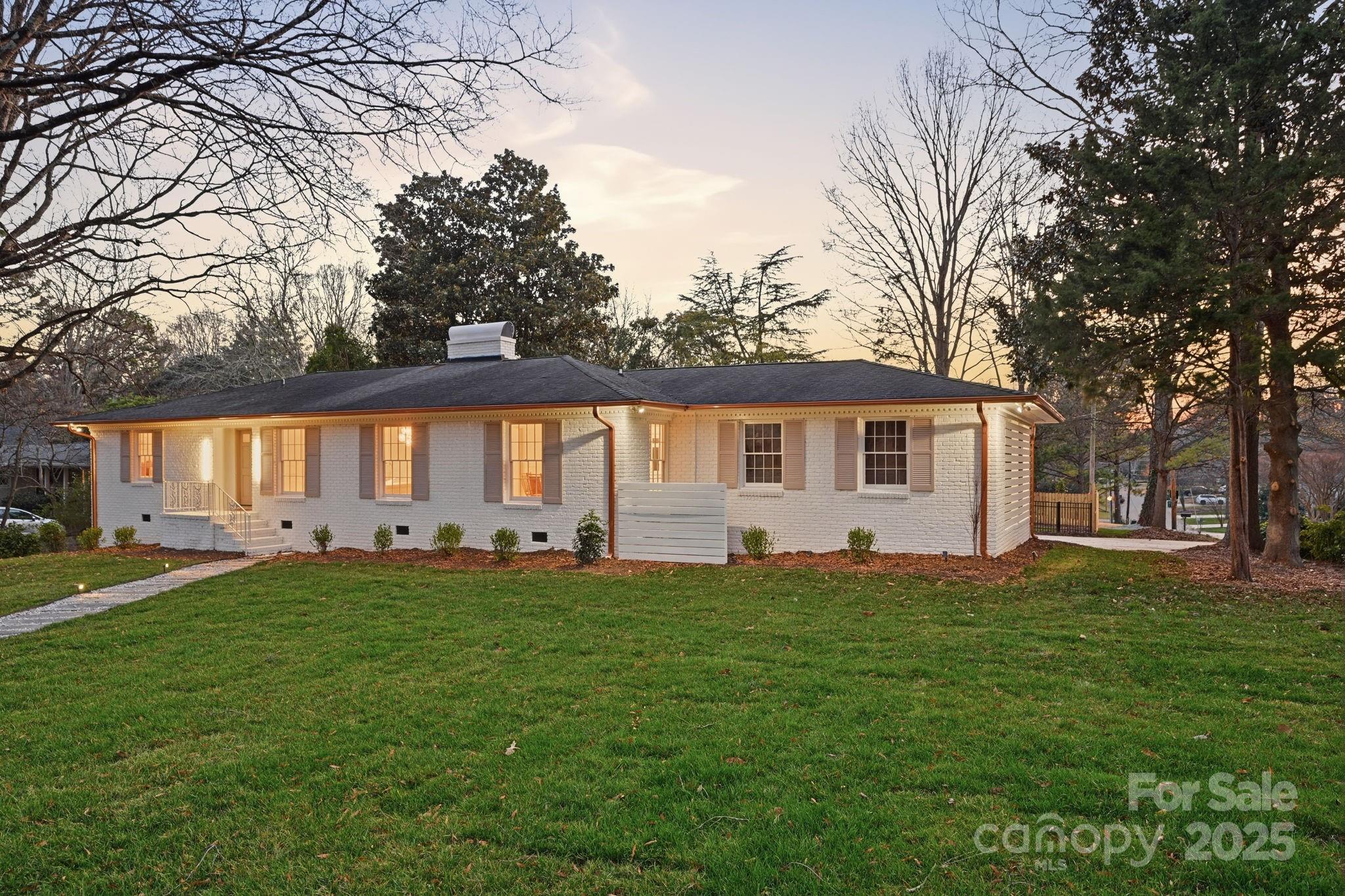 6300 Burlwood Road Charlotte, NC 28211 - Photo 33 of 37